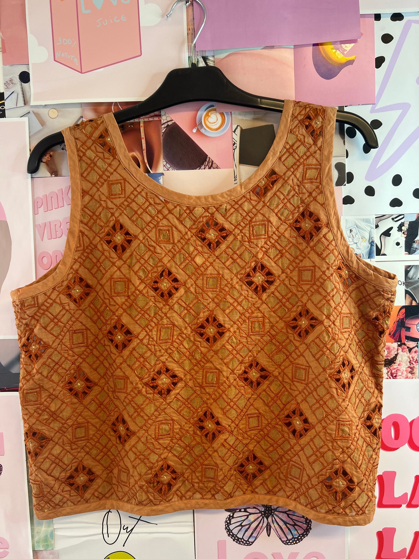 Gudrun brown top