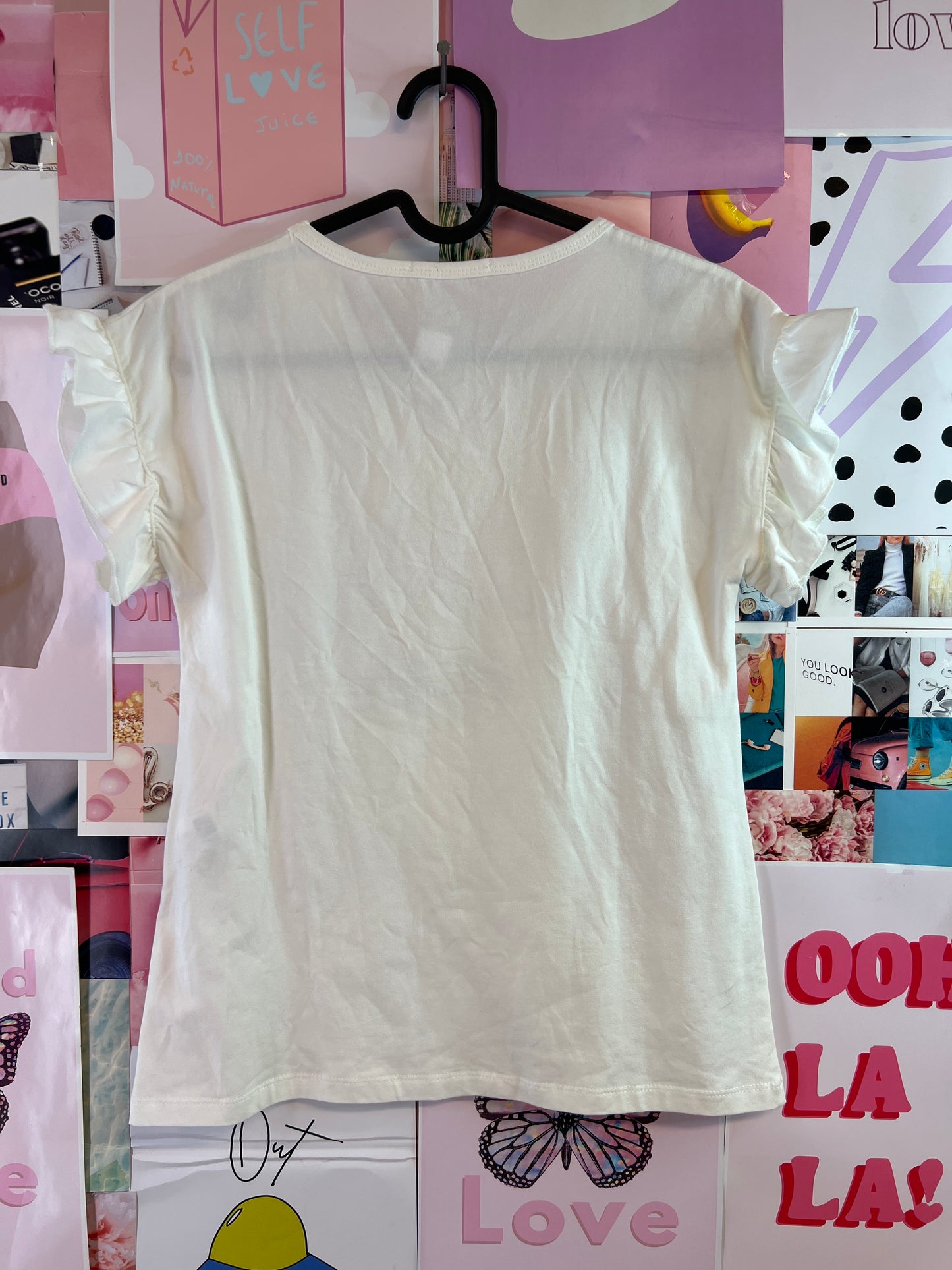 Girl on T-shirt med frills