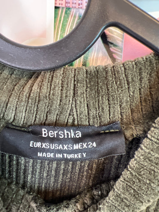 Forest green crop top sweater