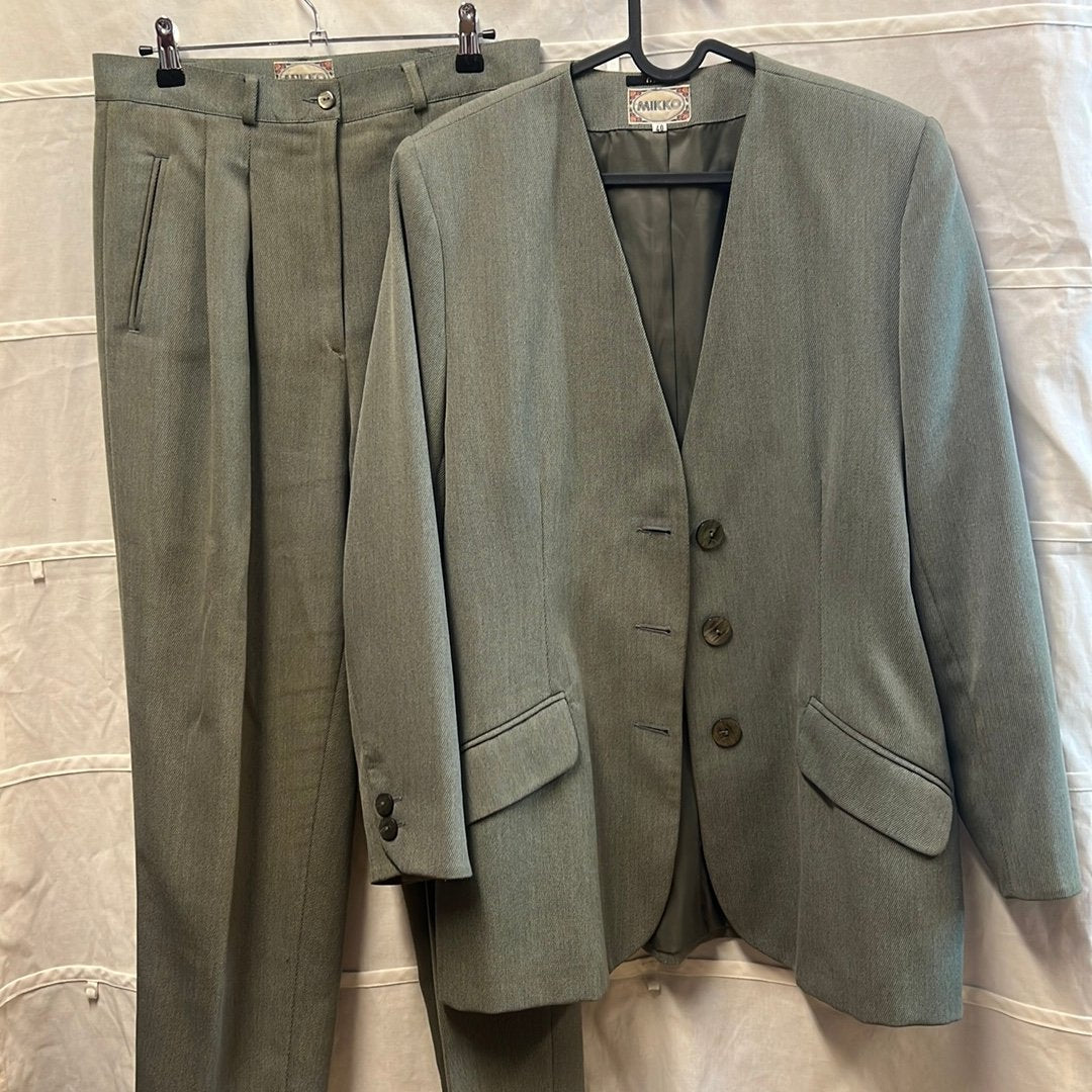 Mikko suit and pants