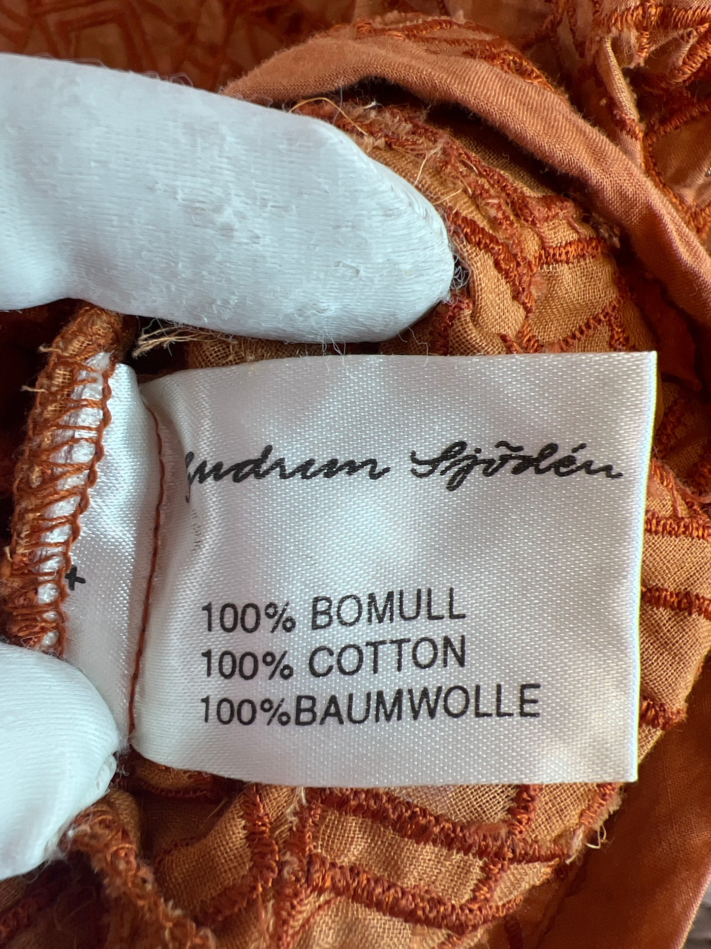 Gudrun brown top