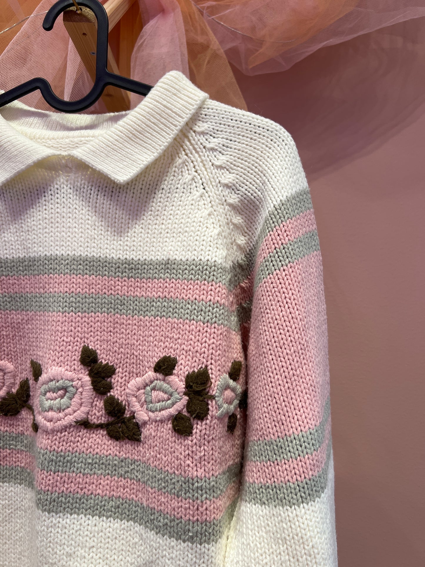 Cute vintage sweater