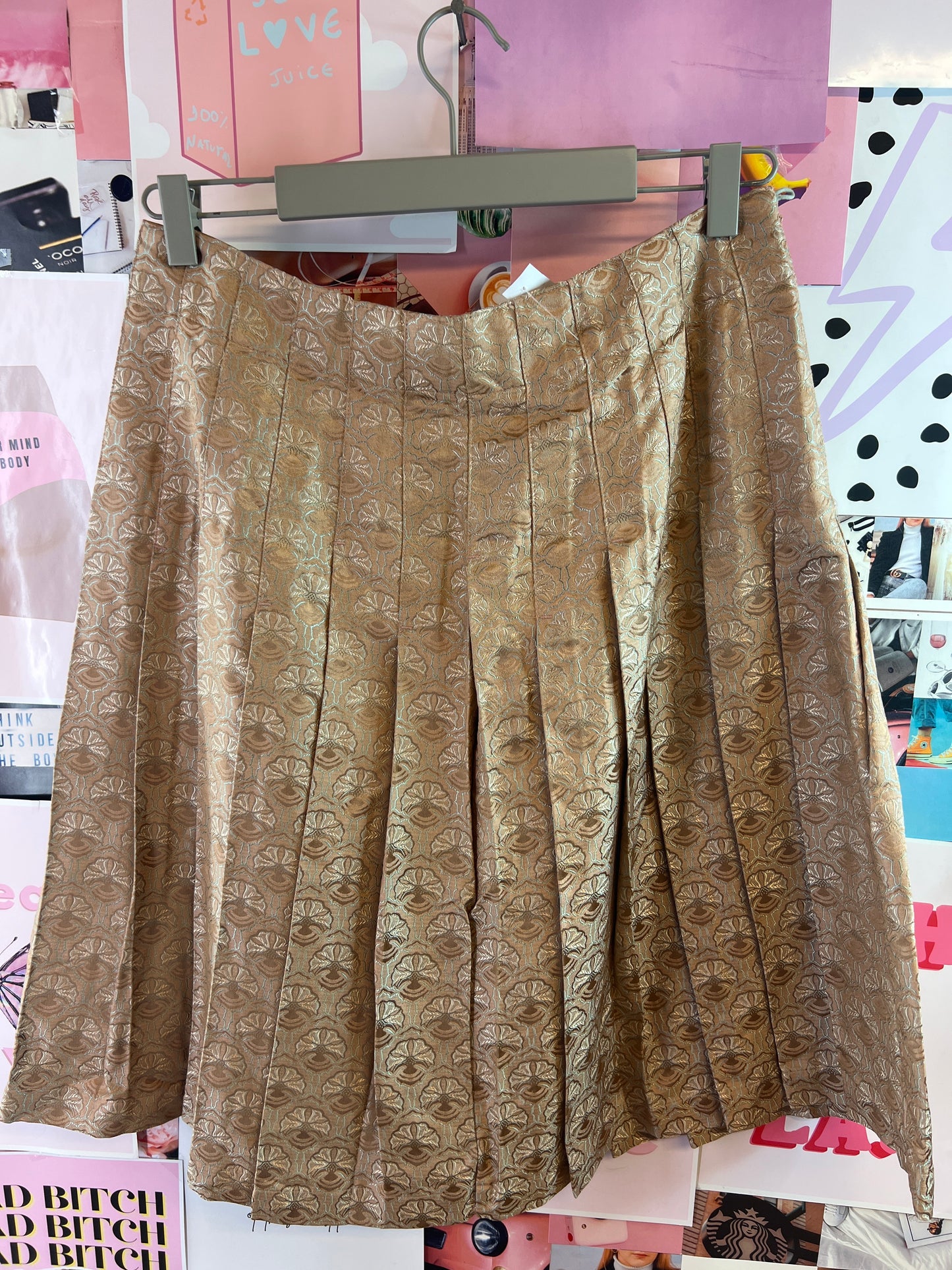 Noa golden skirt