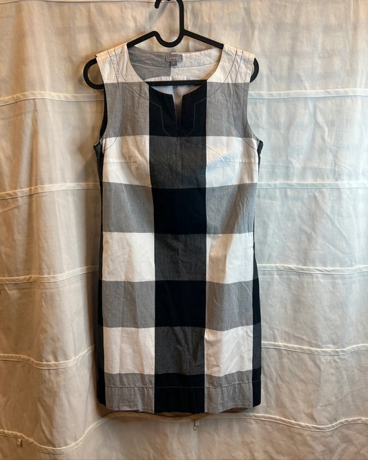 Black and white dress