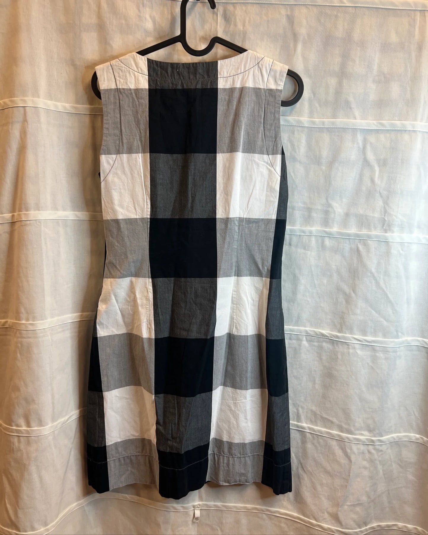 Black and white dress