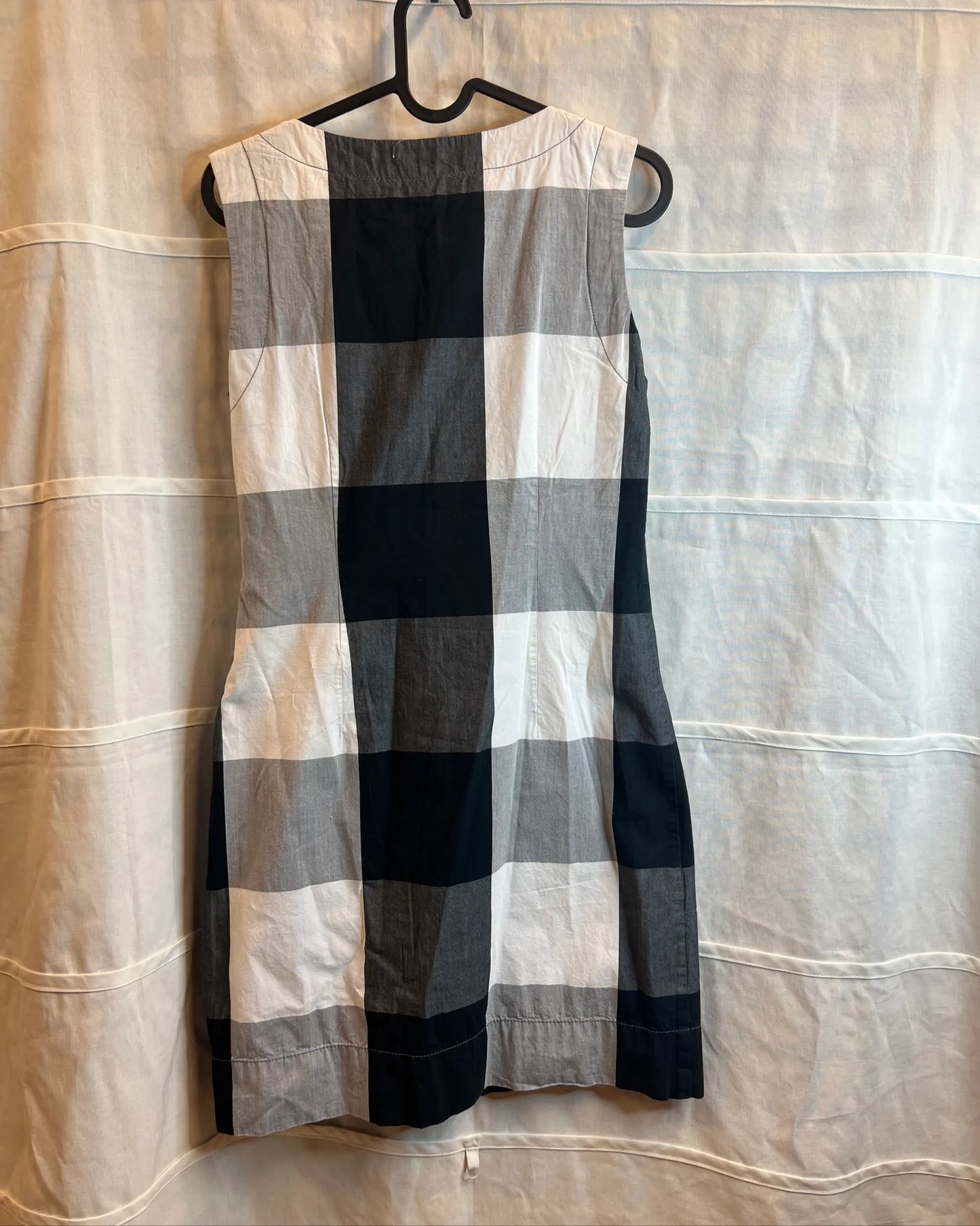 Black and white dress