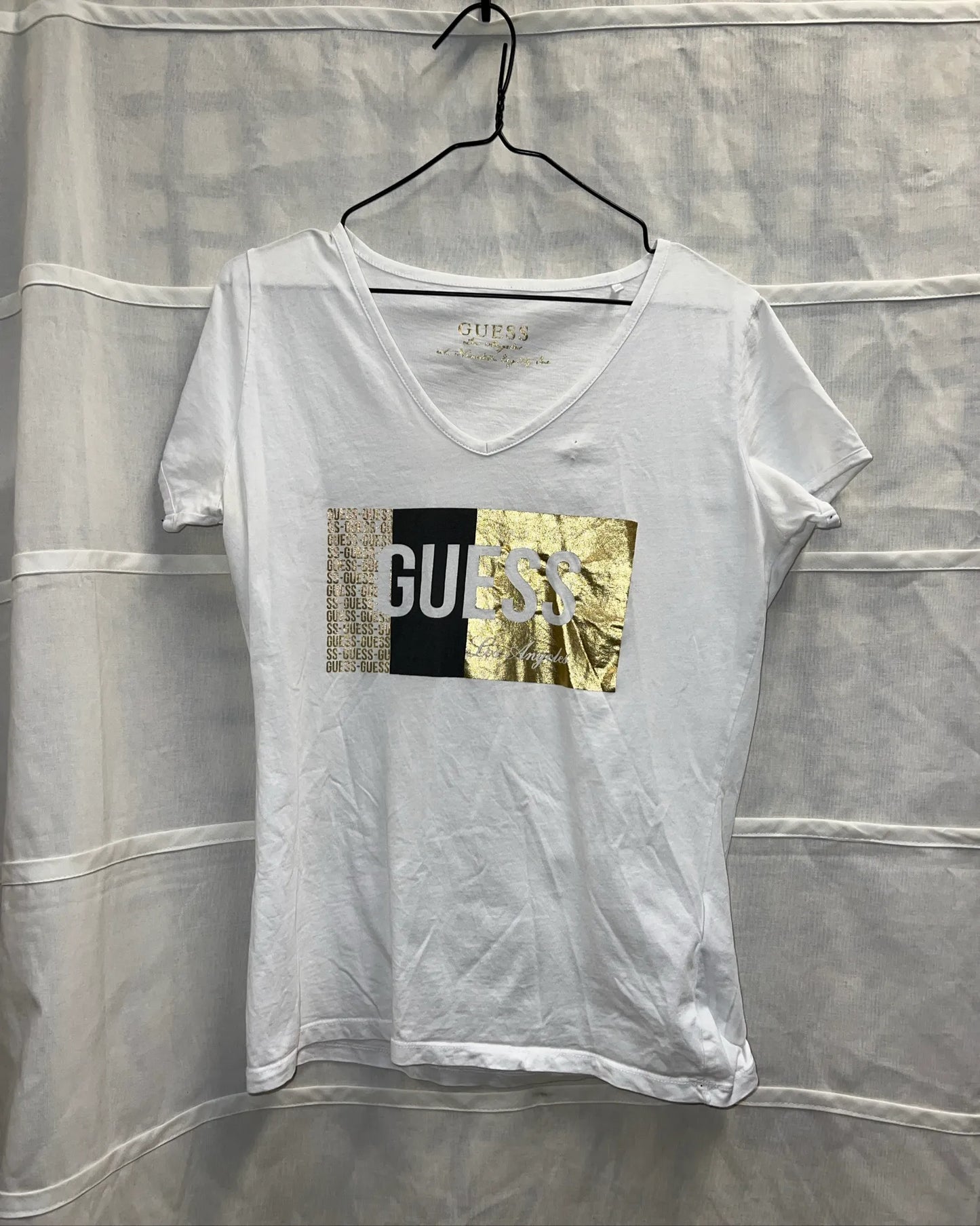 Guess tshirt