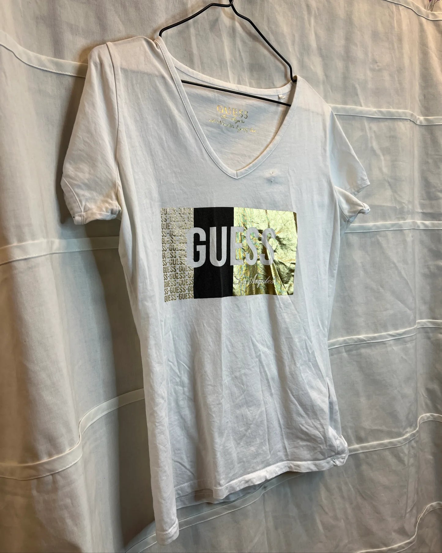 Guess tshirt