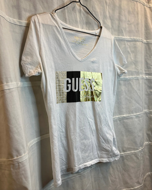 Guess tshirt