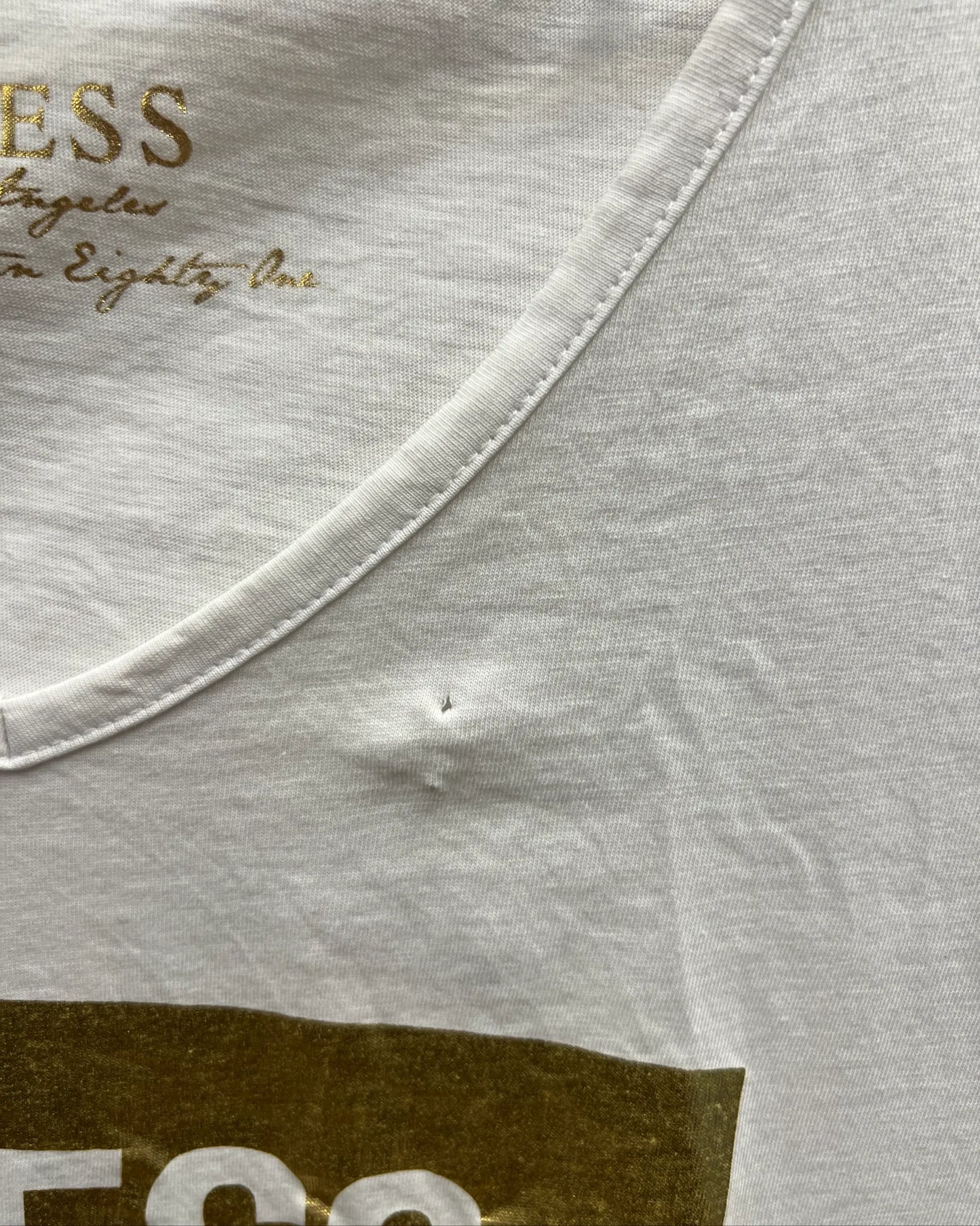 Guess tshirt