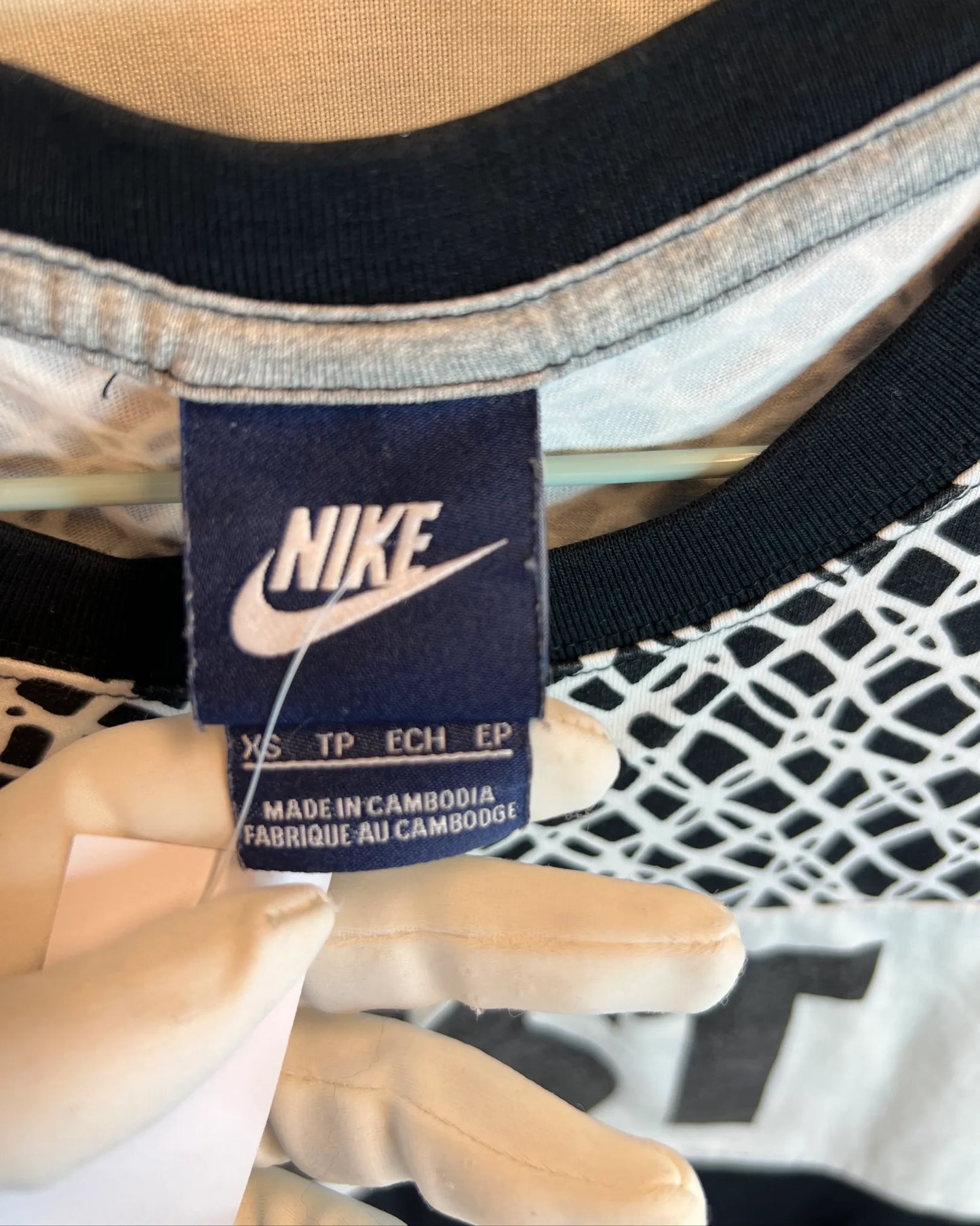 Nike top just do it