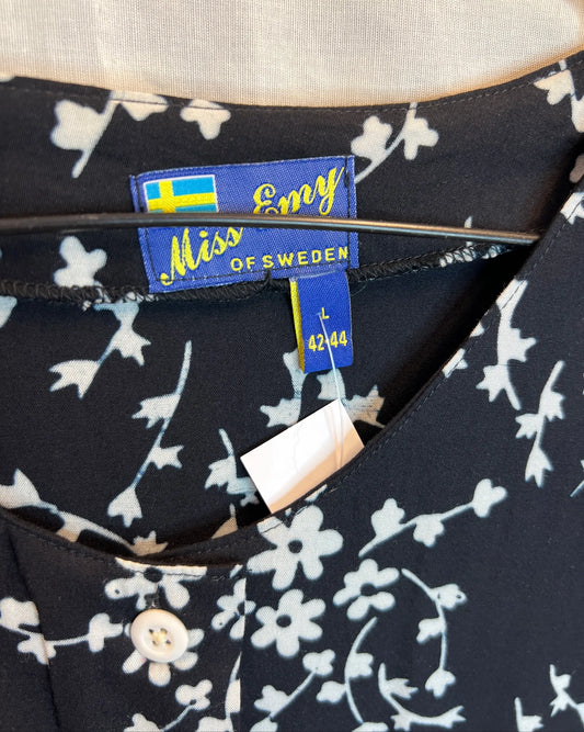 Plus size vintage blouse