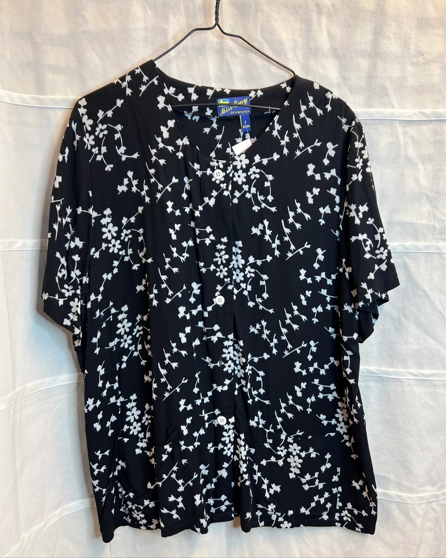 Plus size vintage blouse