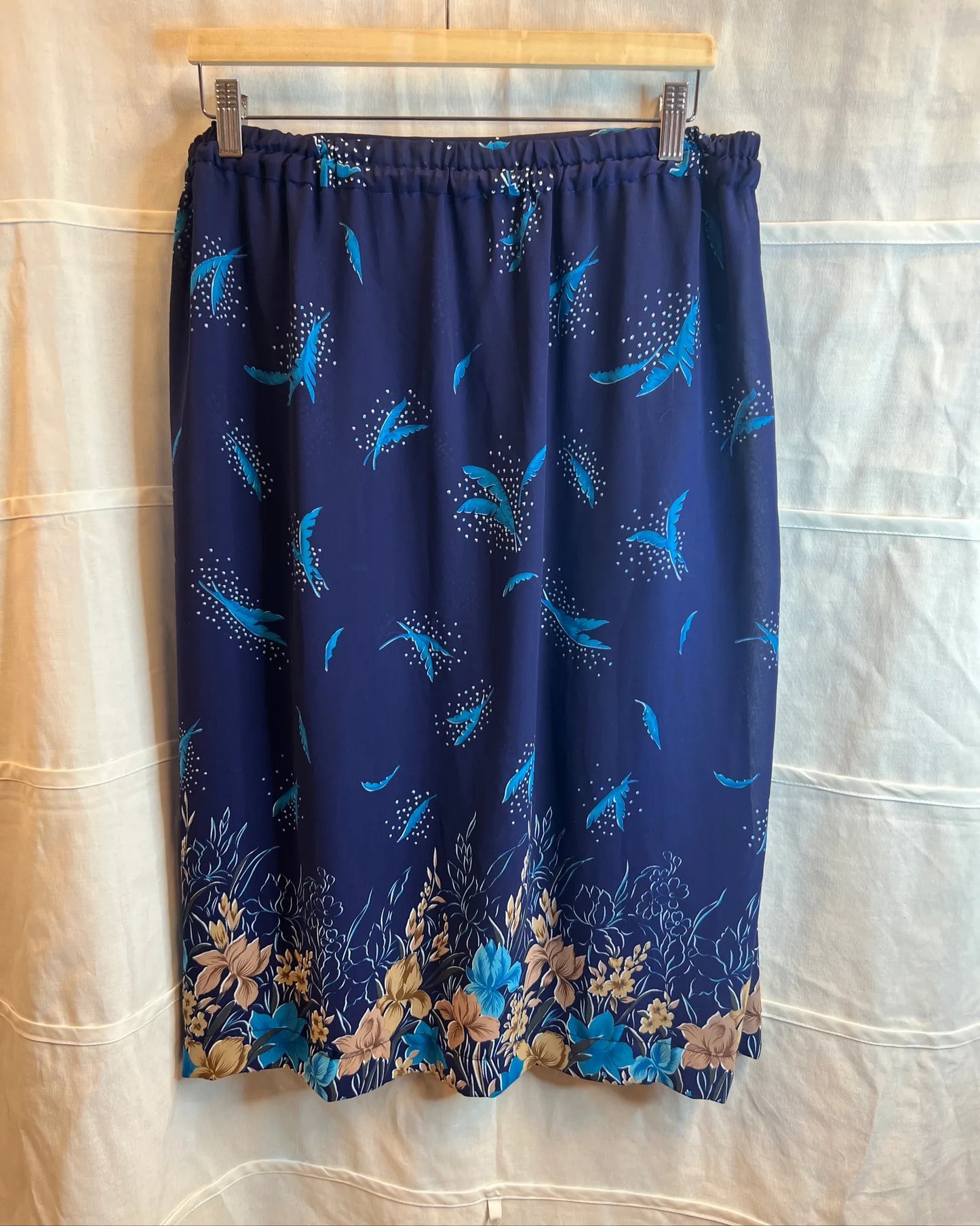 Blue skirt with pattern